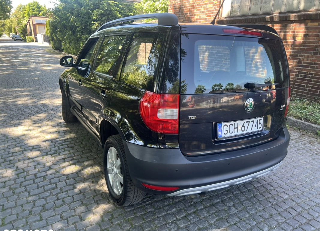 Skoda Yeti cena 26900 przebieg: 239000, rok produkcji 2012 z Radków małe 254
